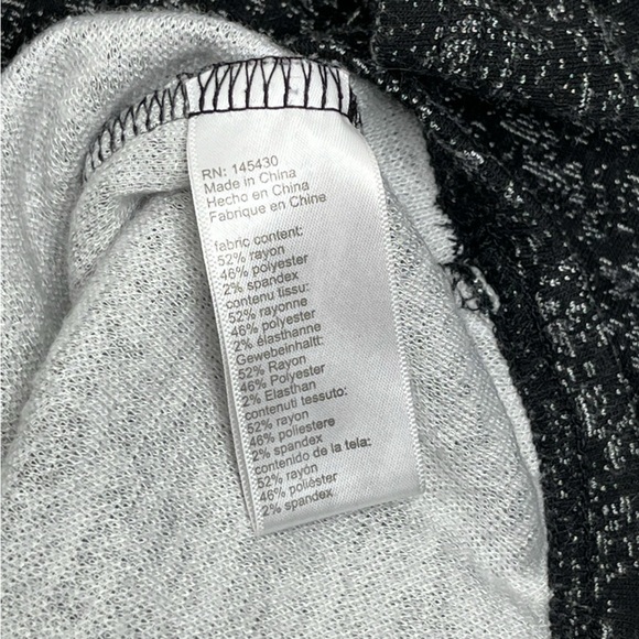 Lili’s Closet (Anthropologie) Black LongSleeve Mini Dress w/ Pockets Size Medium - Picture 8 of 9